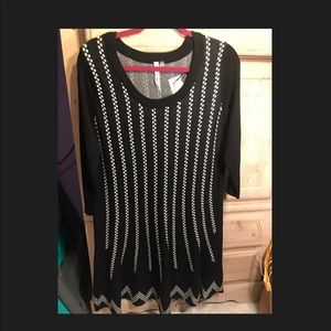 New NY Collection black & white sweater dress